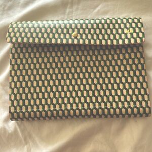 Beautiful hand bag